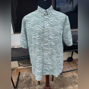 PreOwned Reyn Spooner Classic Fit Green/White Full Button Men's XL